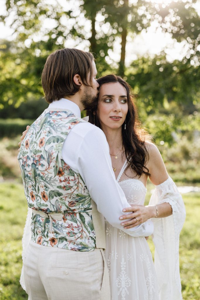 Brautpaar bei Abendlicht im Zehendermätteli Bern